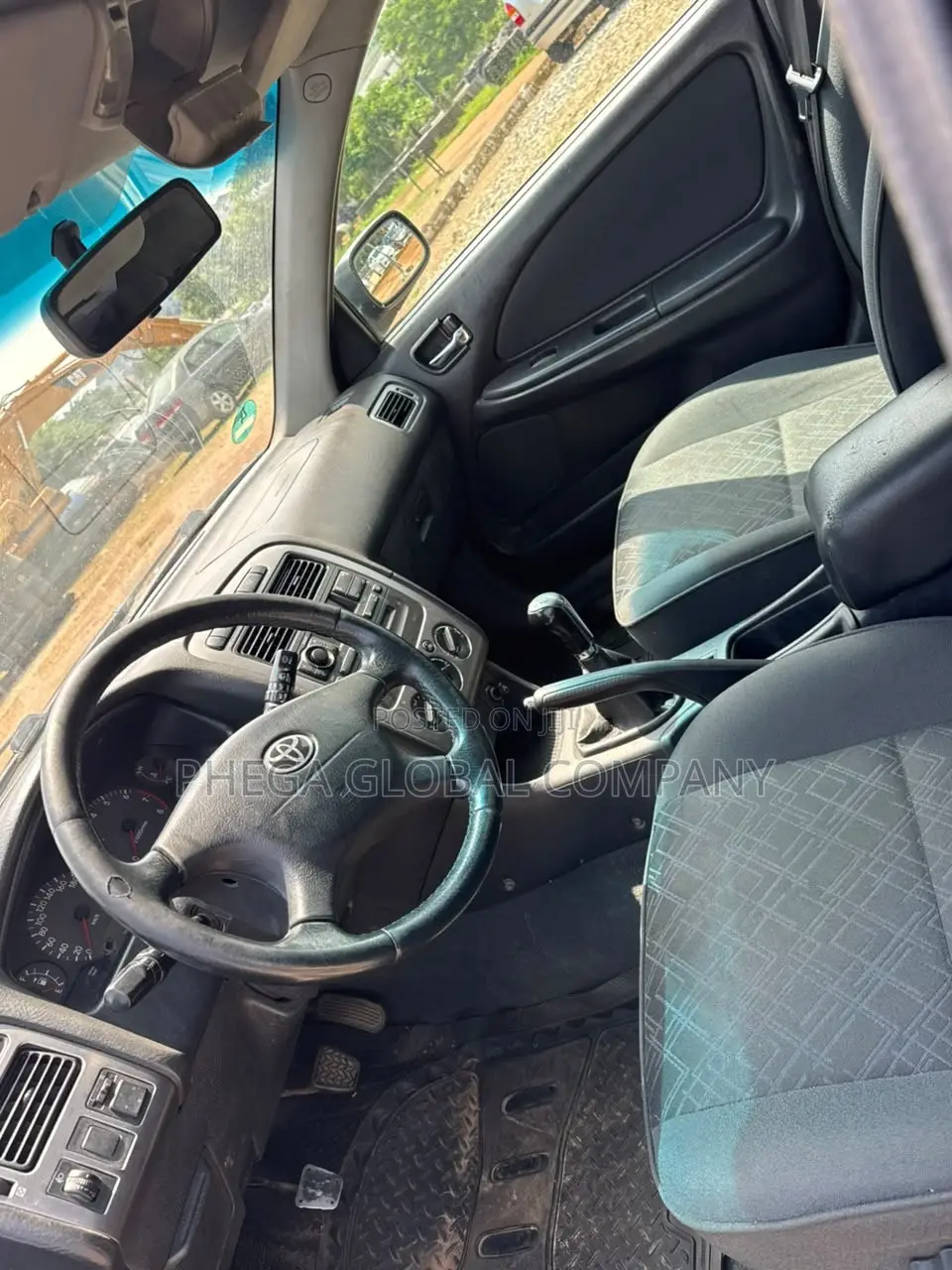 Toyota Avensis Wagon 2005 Gray