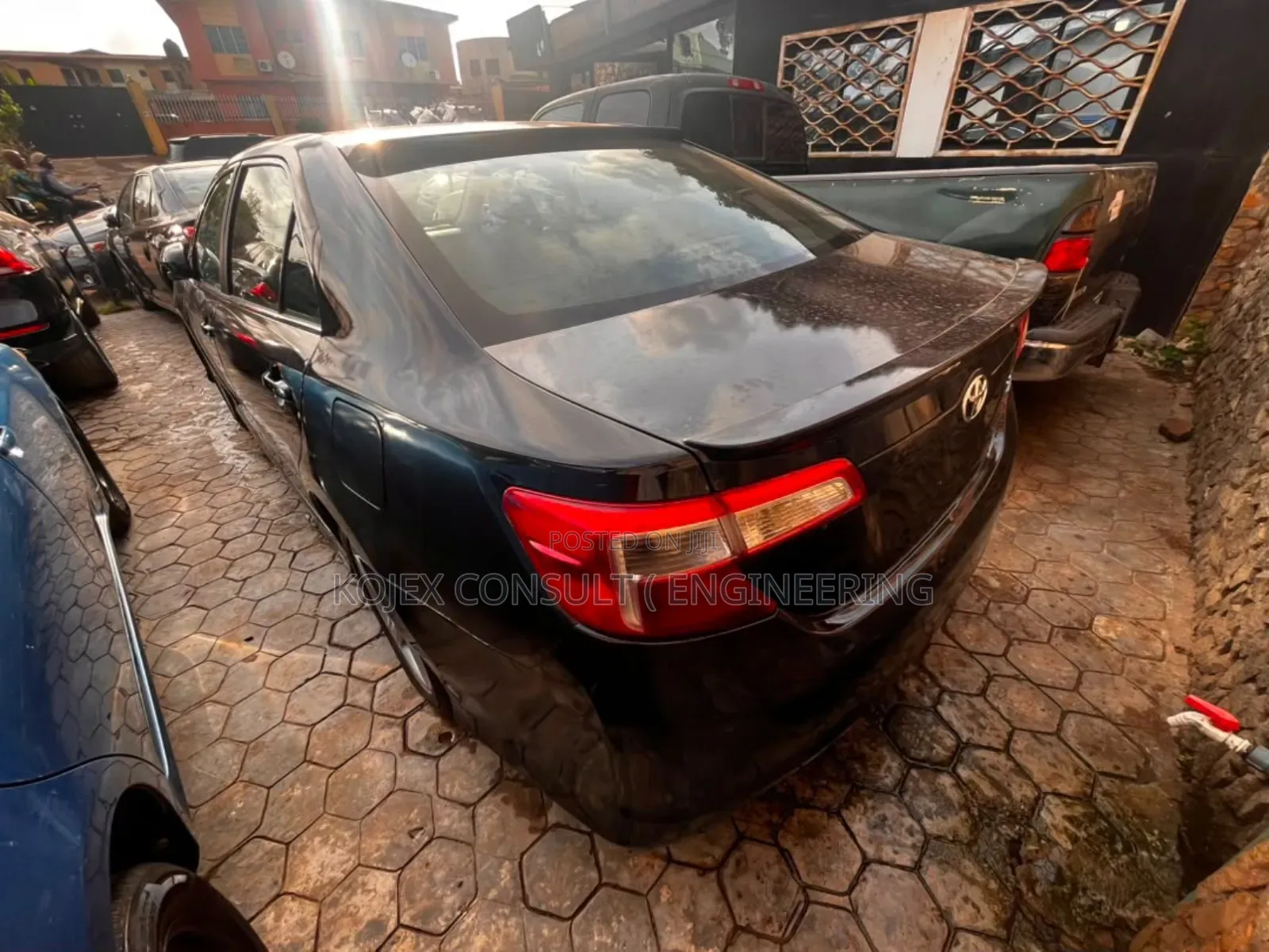 Toyota Camry SE 4dr Sedan (2.5L 4cyl 6A) 2012 Gray
