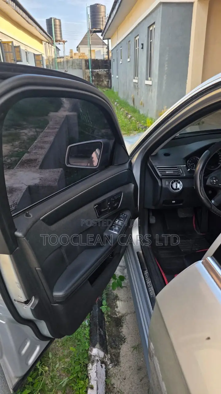 Mercedes-Benz E300 2012 Gray