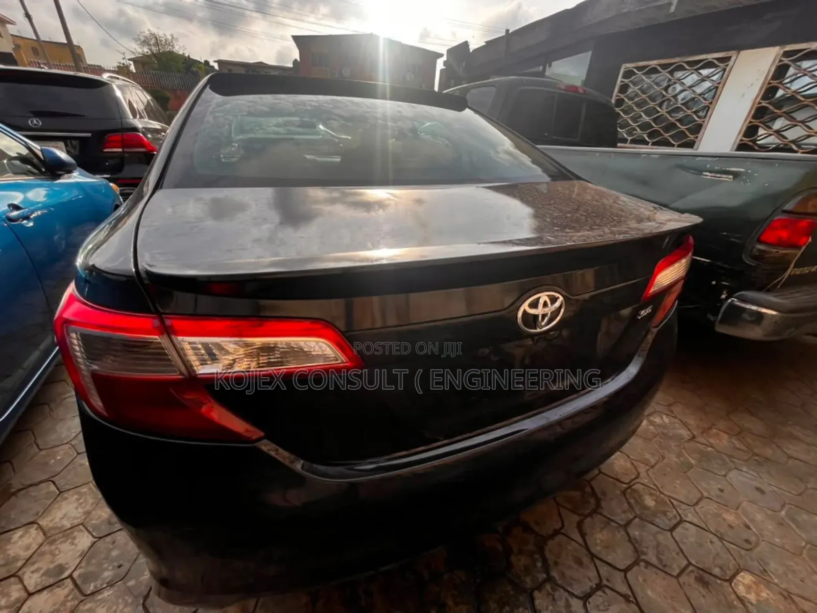 Toyota Camry SE 4dr Sedan (2.5L 4cyl 6A) 2012 Gray
