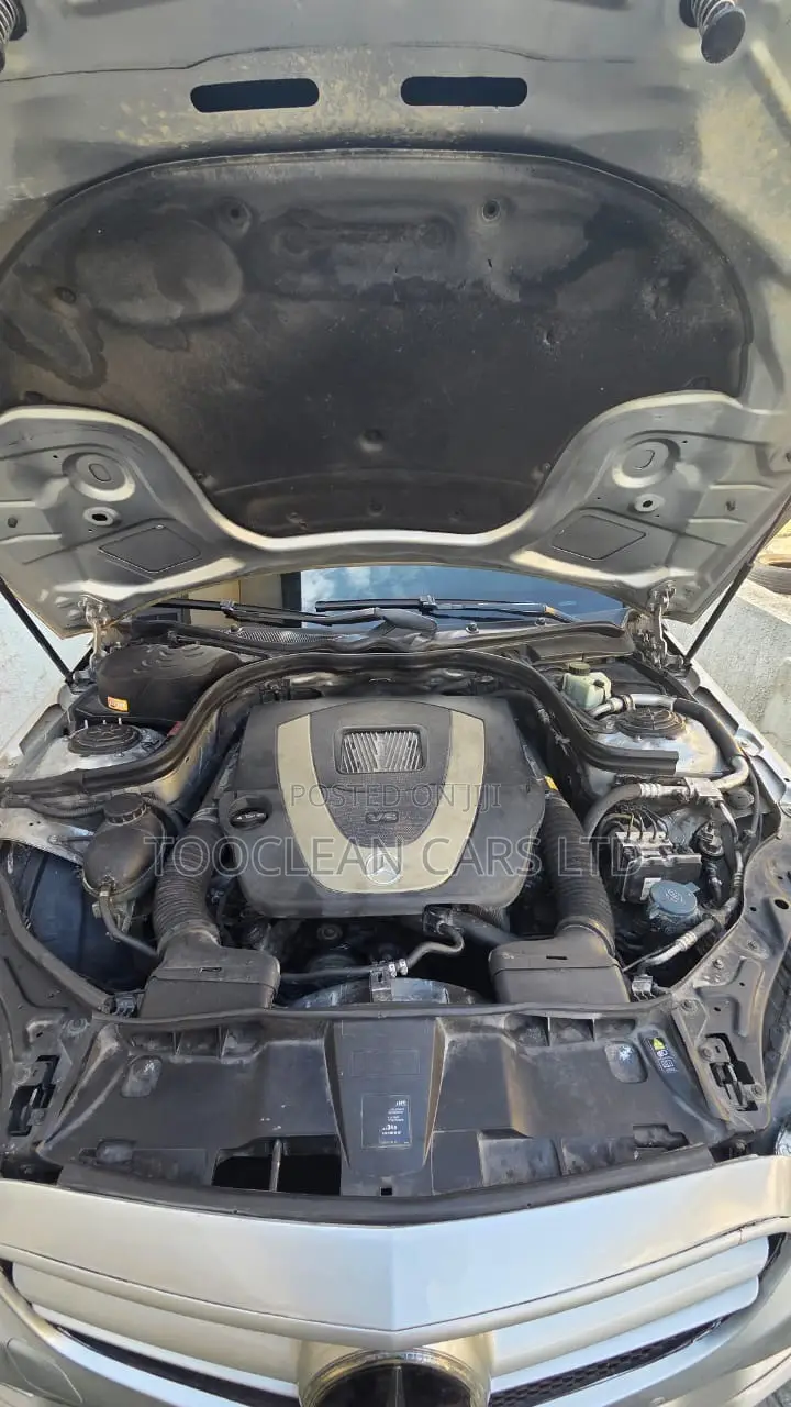 Mercedes-Benz E300 2012 Gray