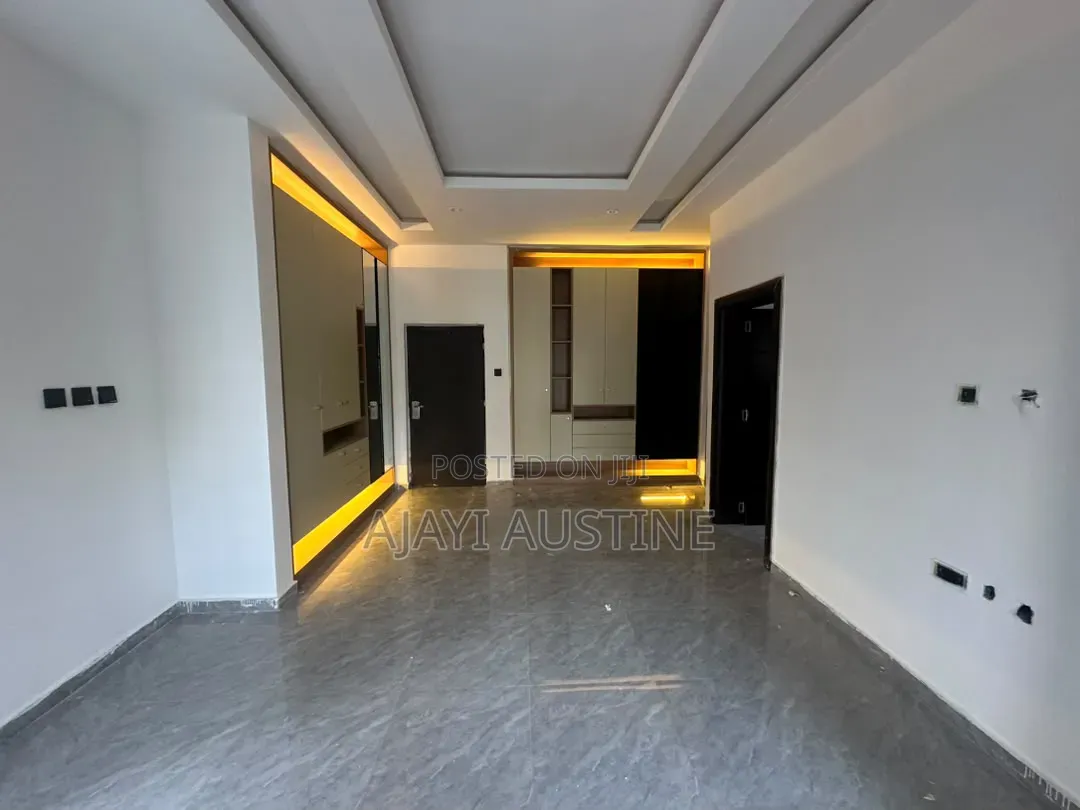 Furnished 6bdrm Duplex in Wuze Zone, Abuja for sale
