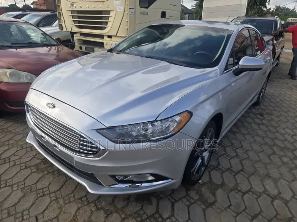 Ford Fusion 2018 Silver