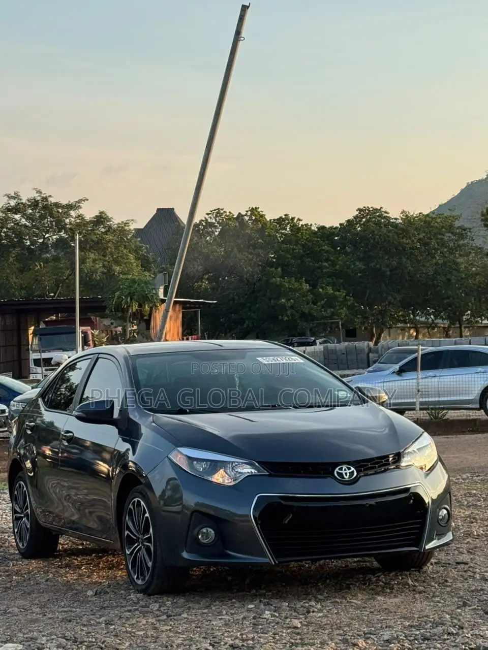 Toyota Corolla S Premium 4dr Sedan (1.8L 4cyl CVT) 2016 Gray