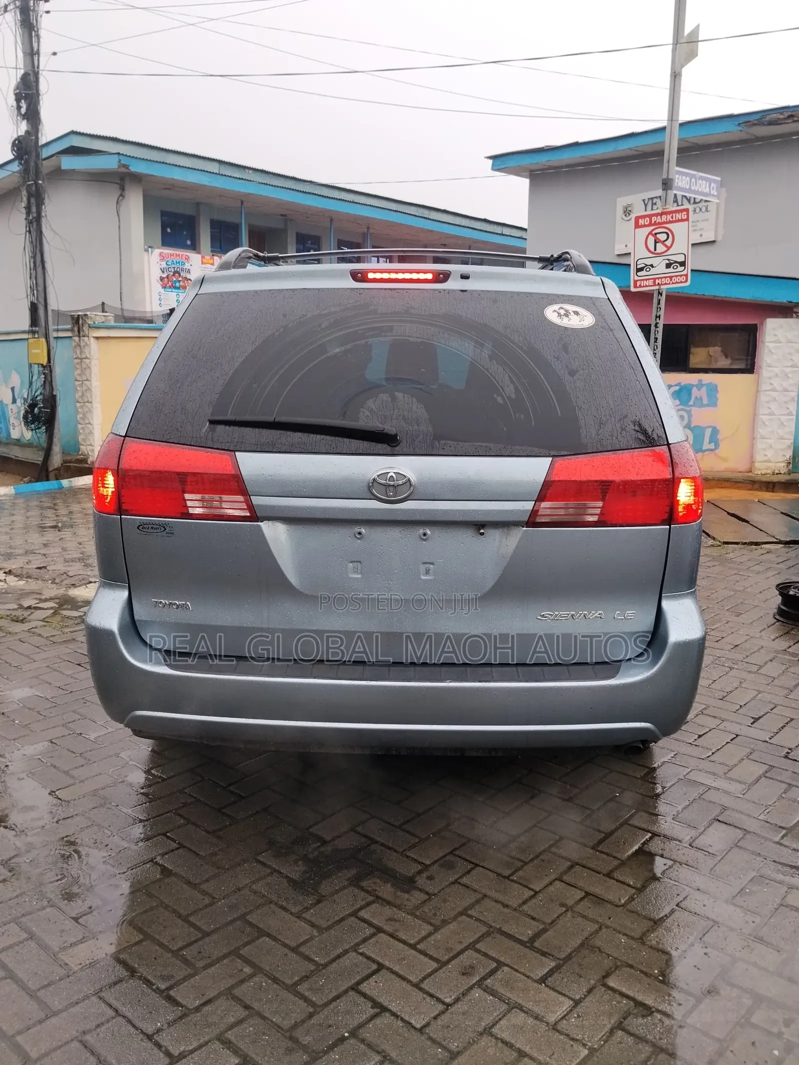 Toyota Sienna LE AWD 2005 Blue