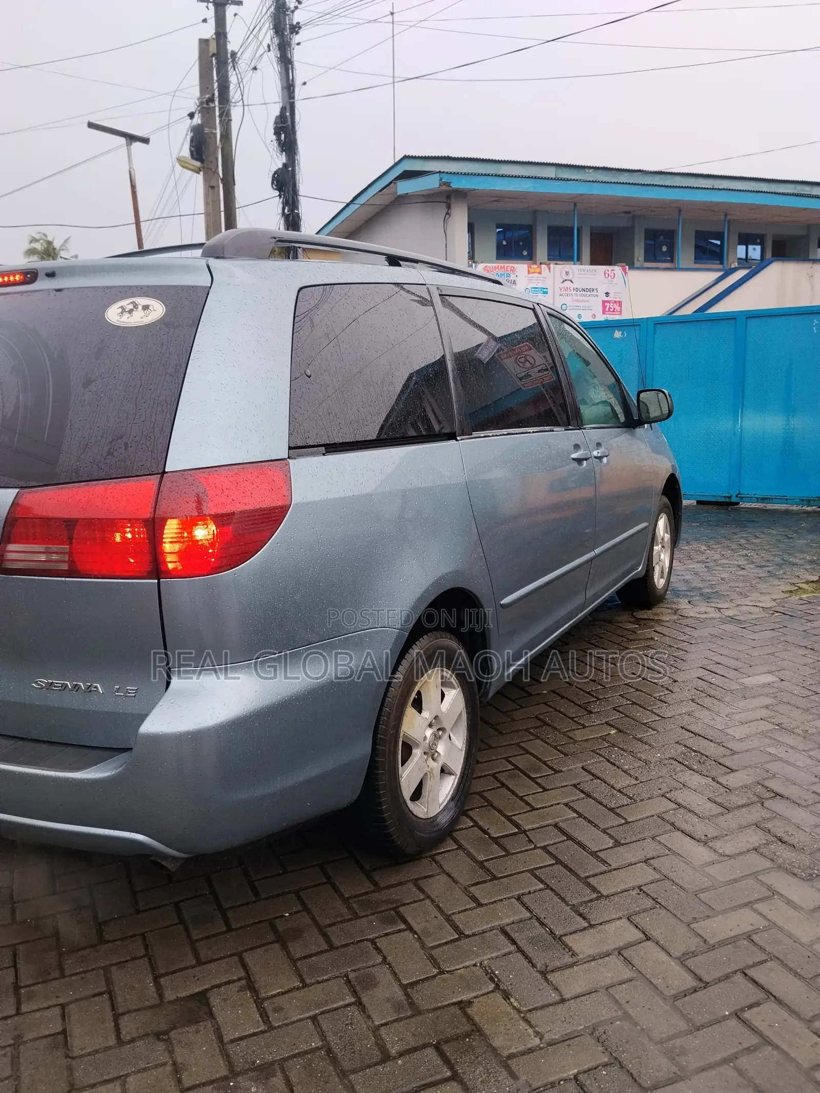 Toyota Sienna LE AWD 2005 Blue