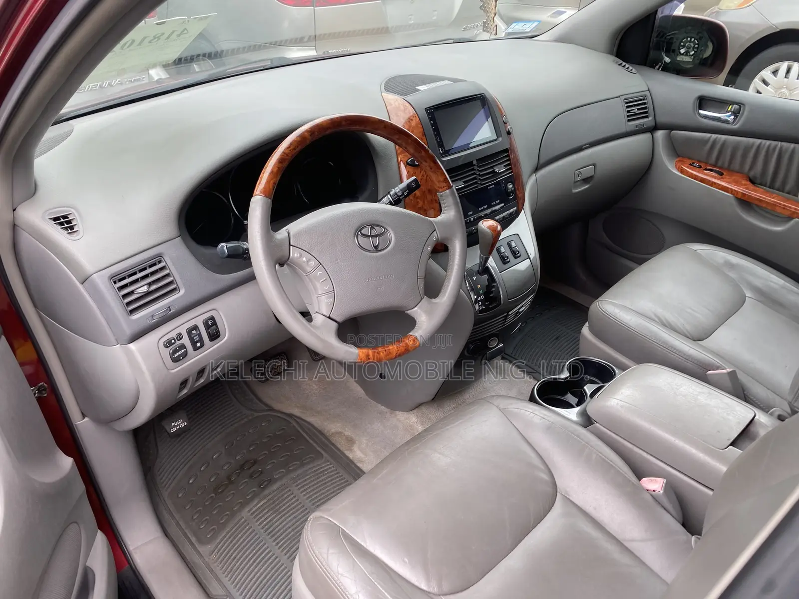Toyota Sienna XLE Limited FWD 2006 Red