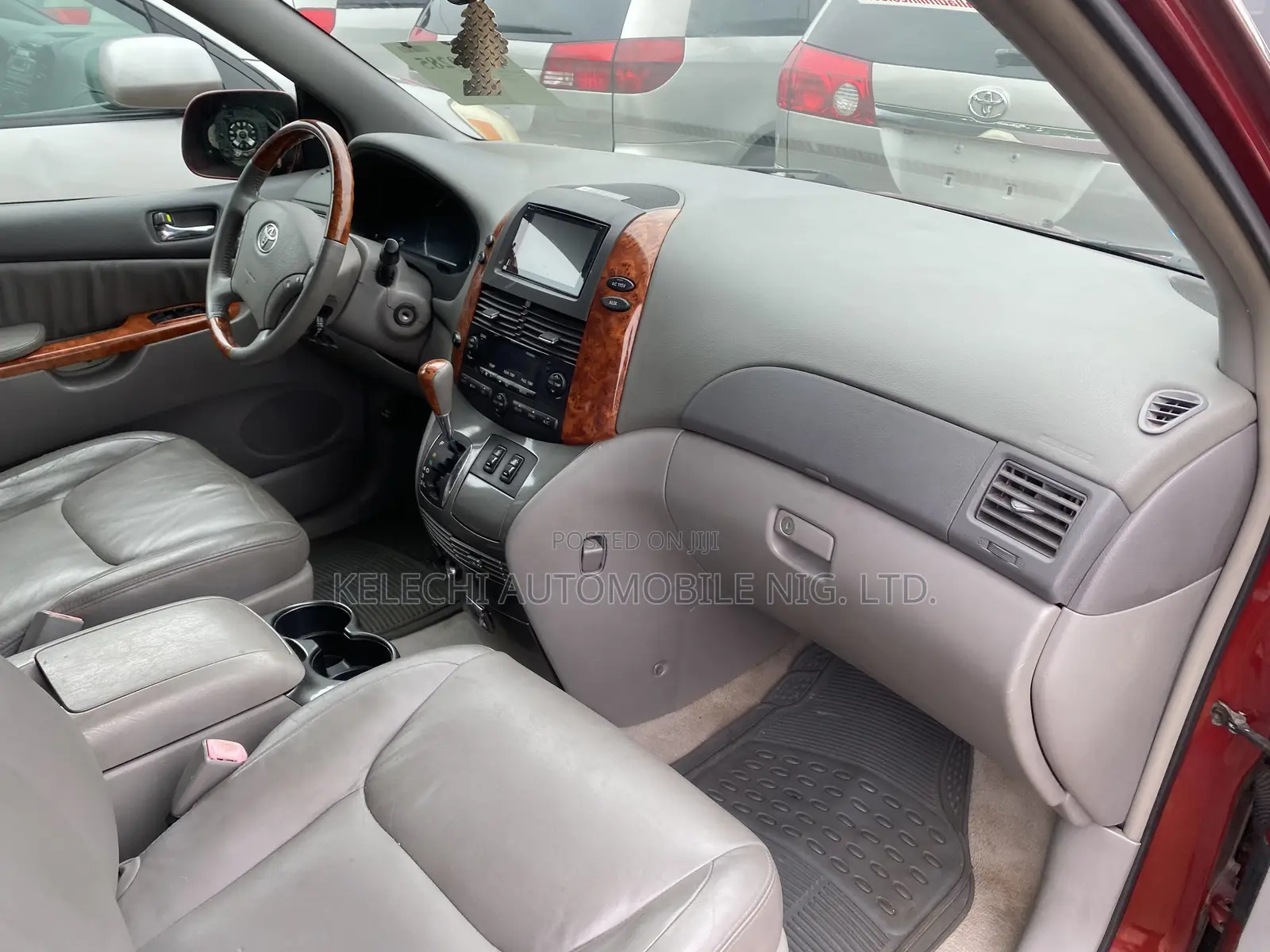 Toyota Sienna XLE Limited FWD 2006 Red