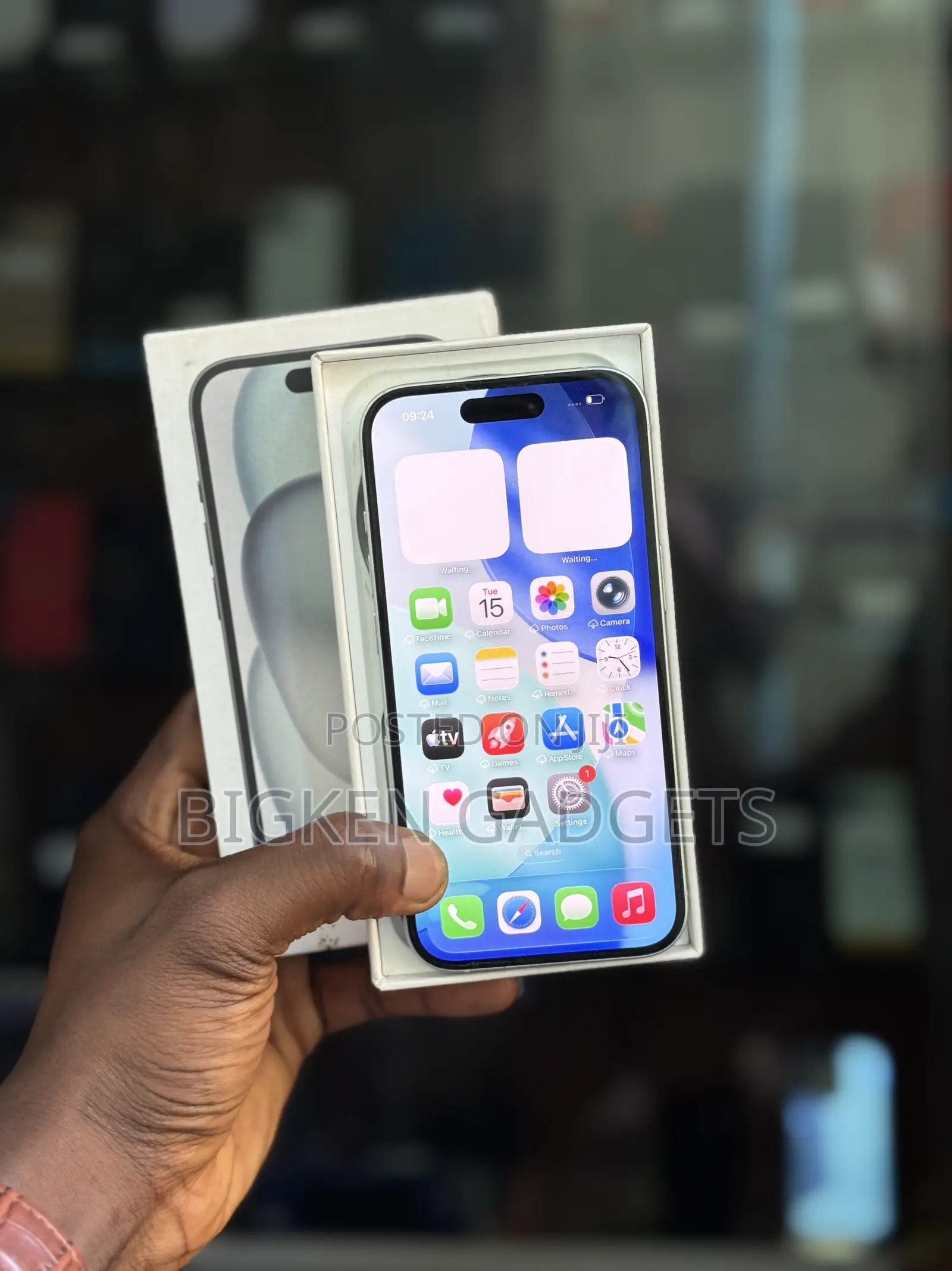 Apple iPhone 15 128 GB Green