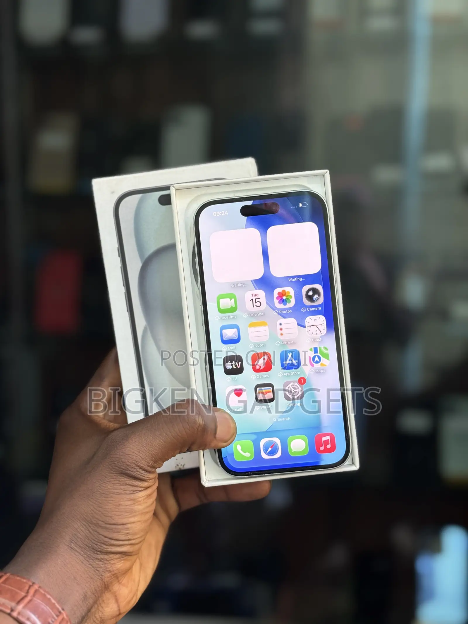 Apple iPhone 15 128 GB Green