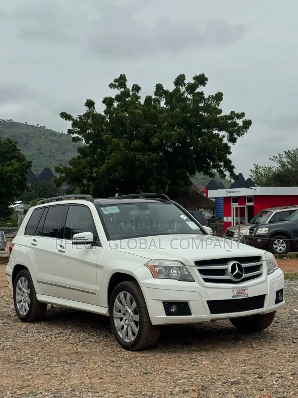 Mercedes-Benz GLK-Class 350 4MATIC 2011 White