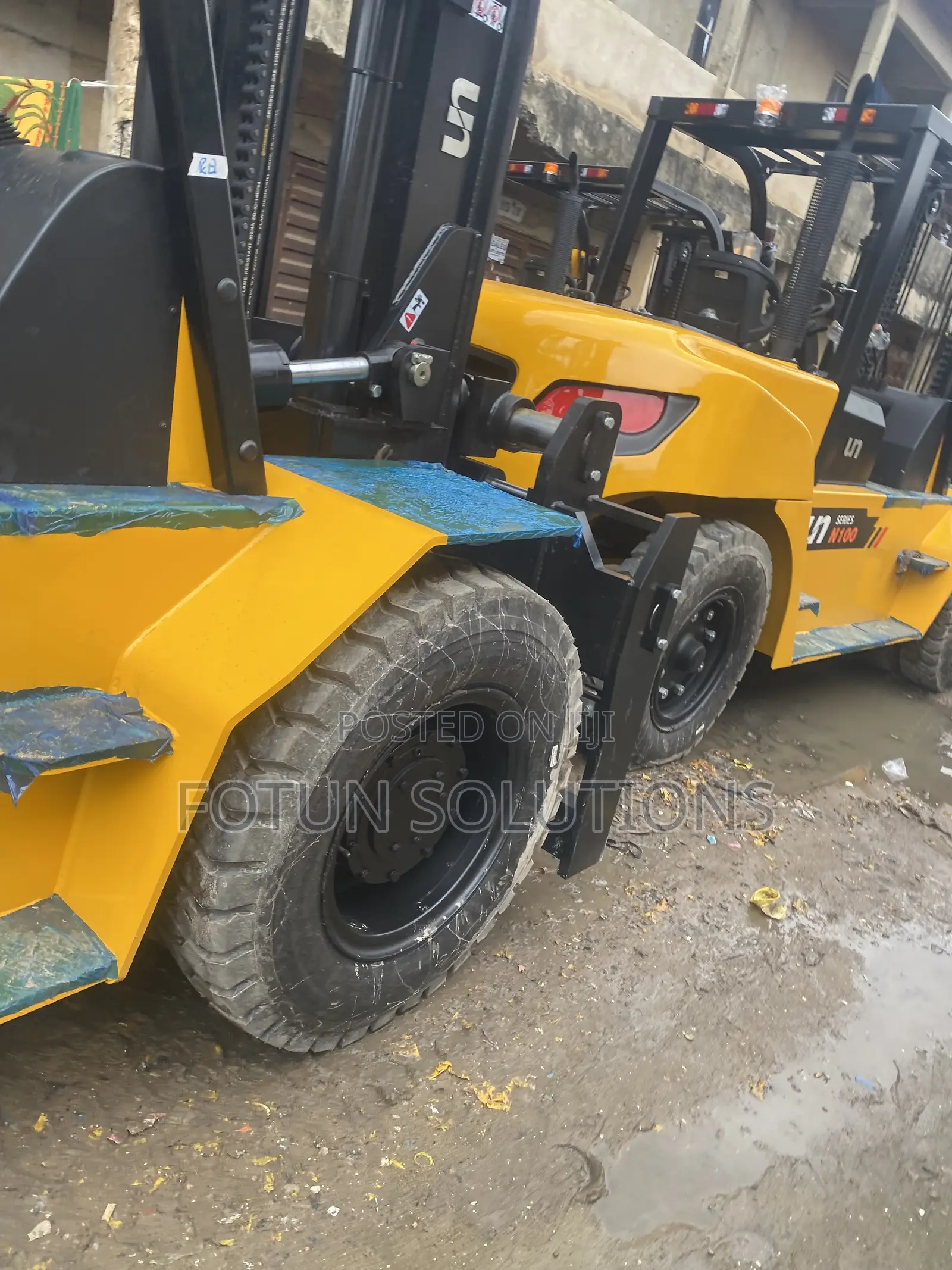 Mobile Forklift 10tons