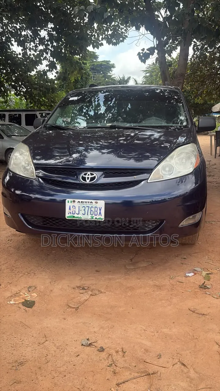 Toyota Sienna 2005 Blue