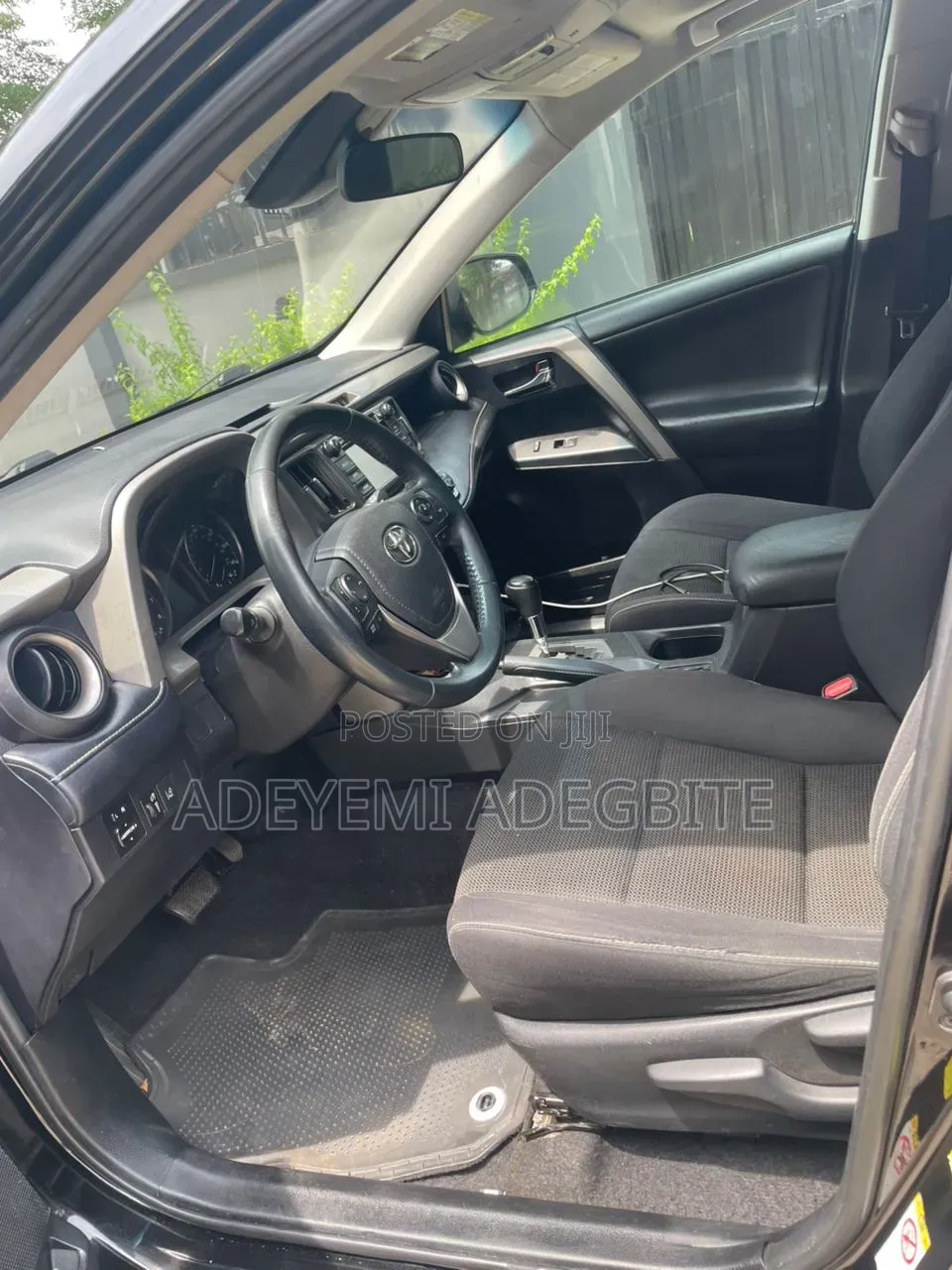 Toyota RAV4 XLE 4dr SUV (2.5L 4cyl 6A) 2018 Black