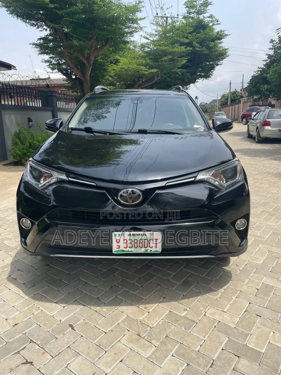 Toyota RAV4 XLE 4dr SUV (2.5L 4cyl 6A) 2018 Black