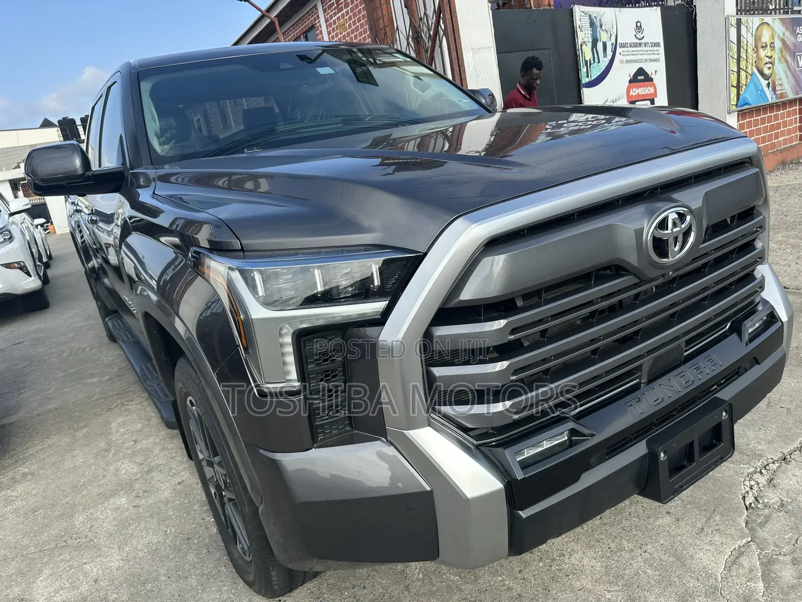 Toyota Tundra 2024 Gray