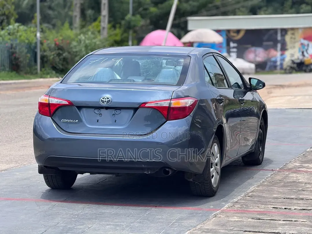 Toyota Corolla 2015 Gray
