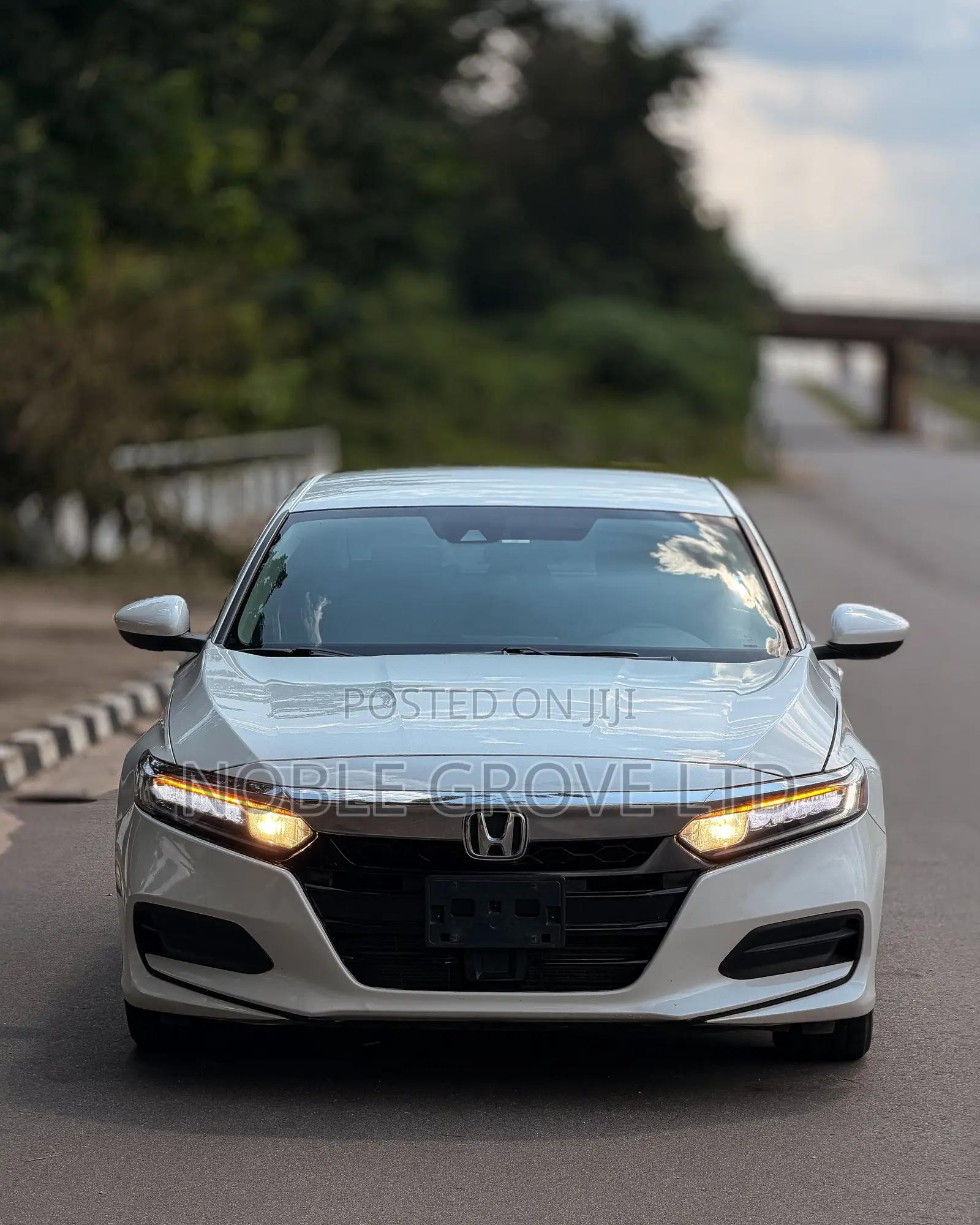 Honda Accord LX 2018 White