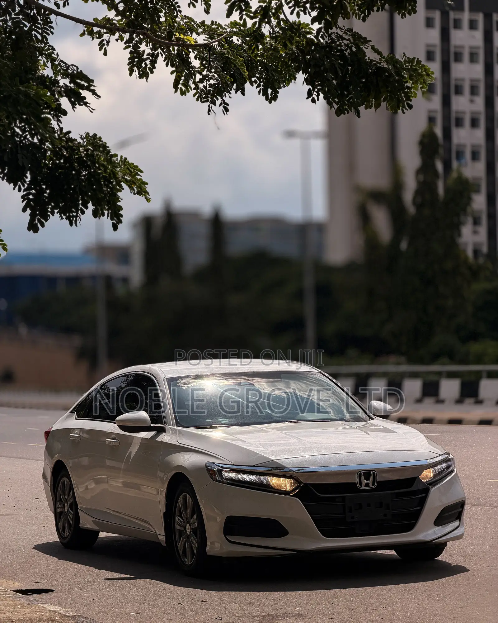 Honda Accord LX 2018 White