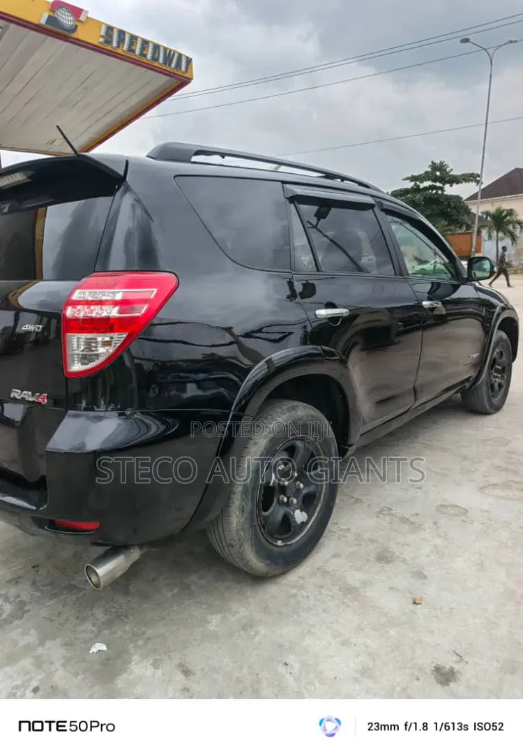 Toyota RAV4 2012 Black