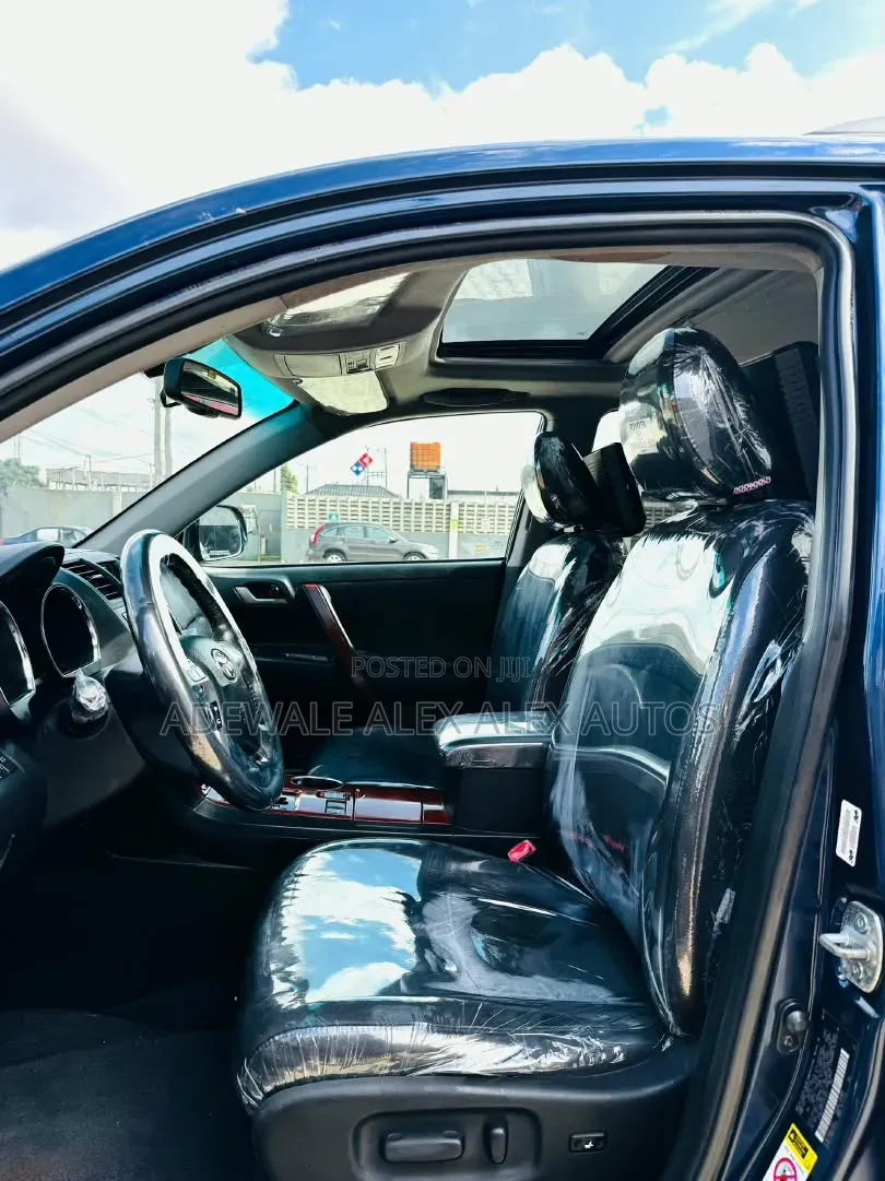 Toyota Highlander 2013 Blue