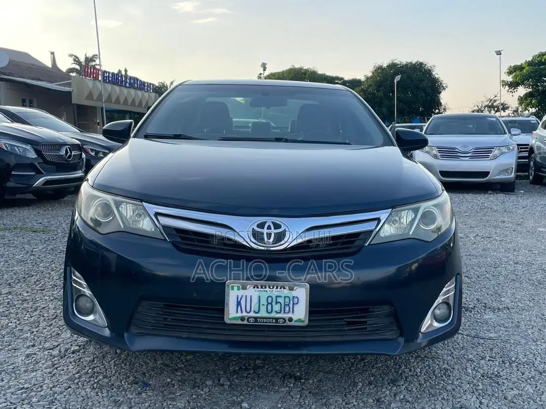Toyota Camry 2014 Gray