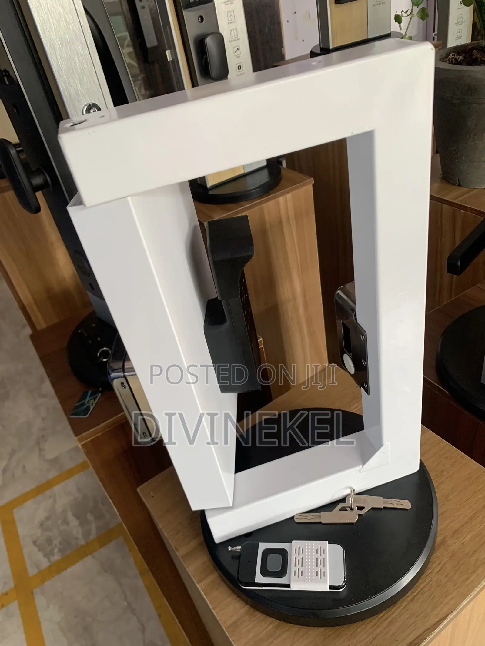 Smart Fortress Fang Lock Door Lock