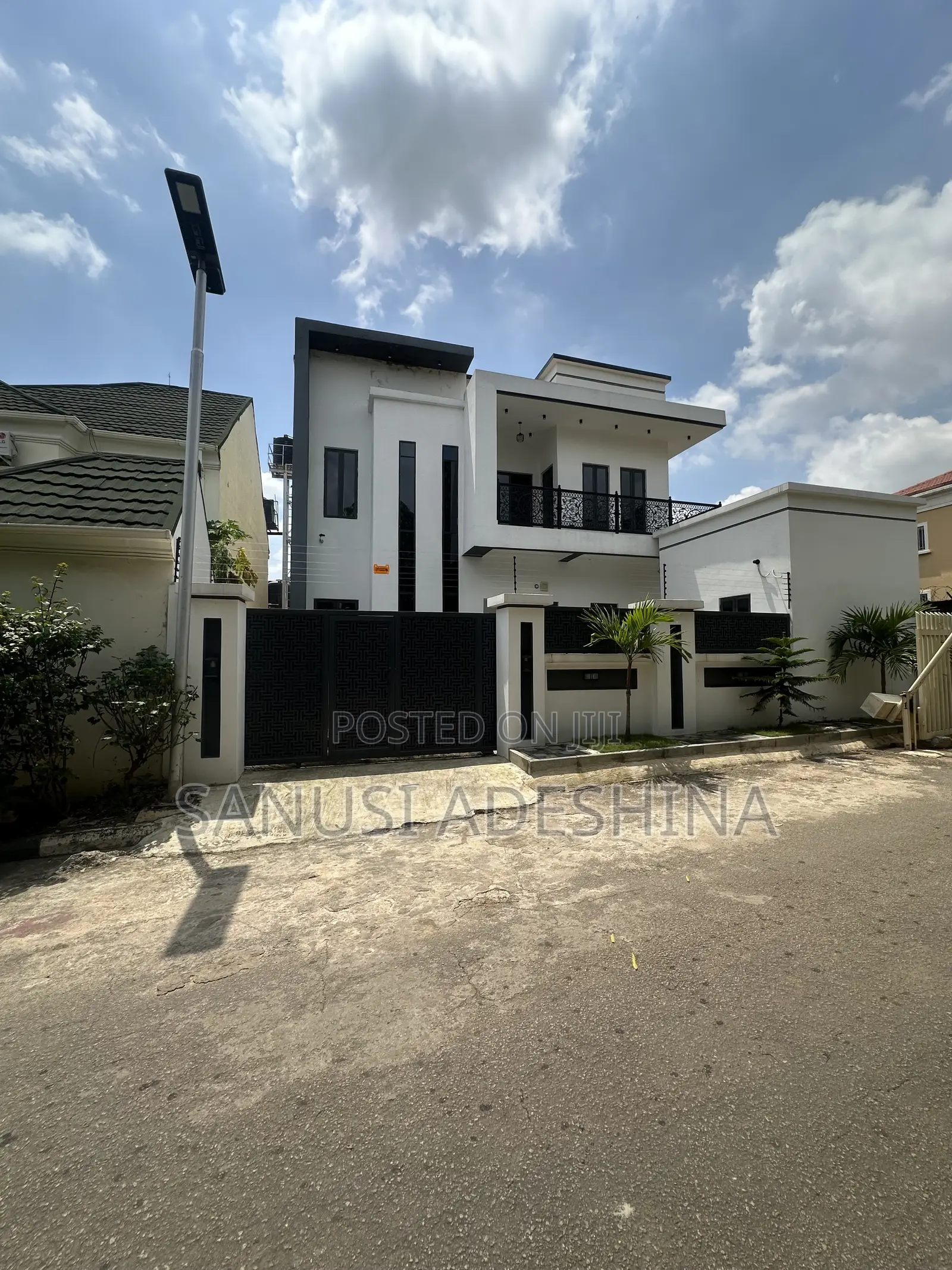 4bdrm Duplex in Life Camp,Fct Abuja for sale