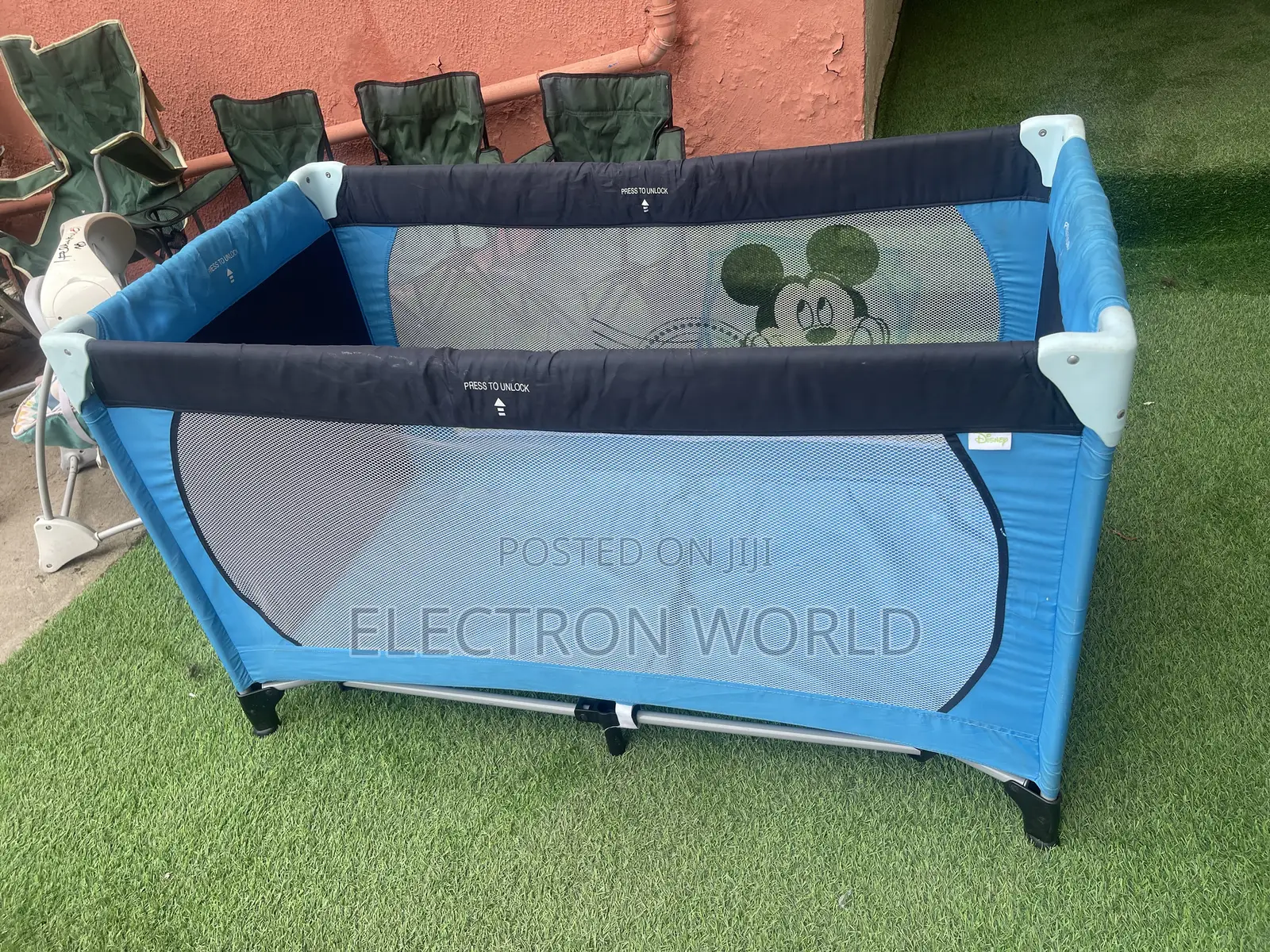 Hauck Disney Dream 'N' Play Travel Cot