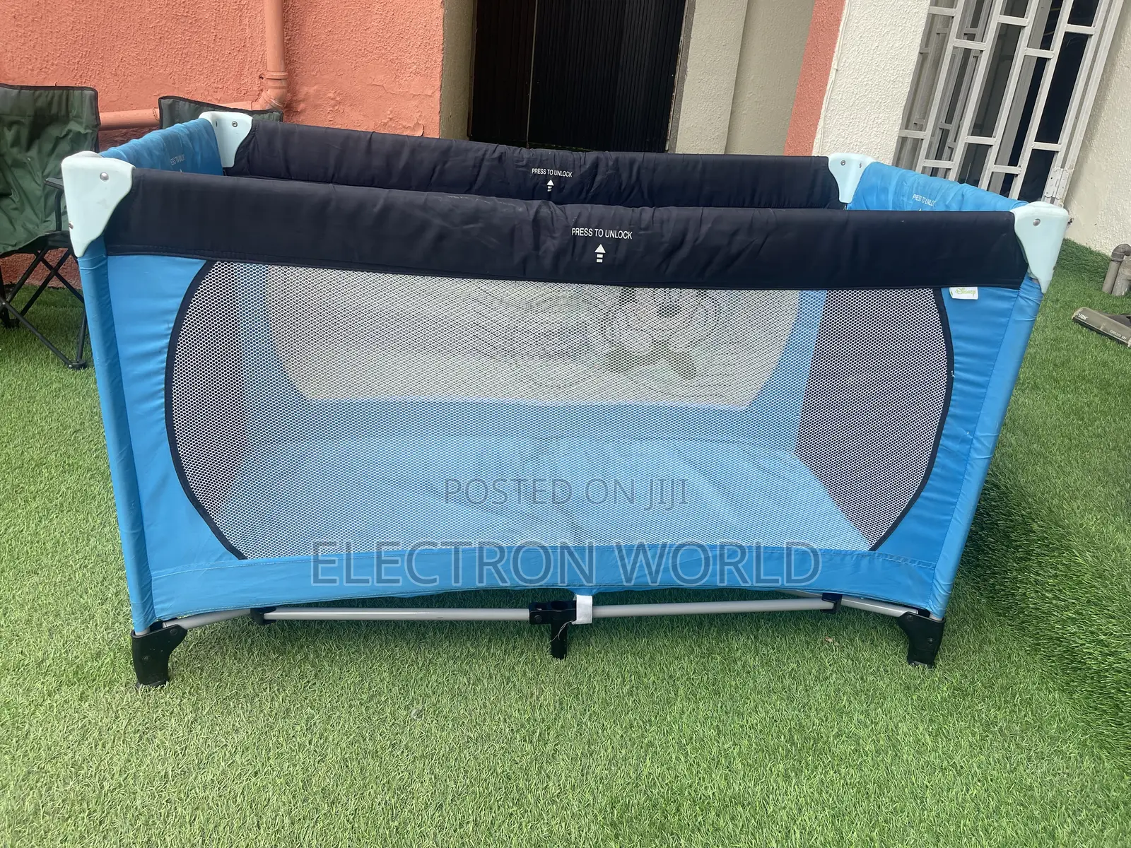 Hauck Disney Dream 'N' Play Travel Cot