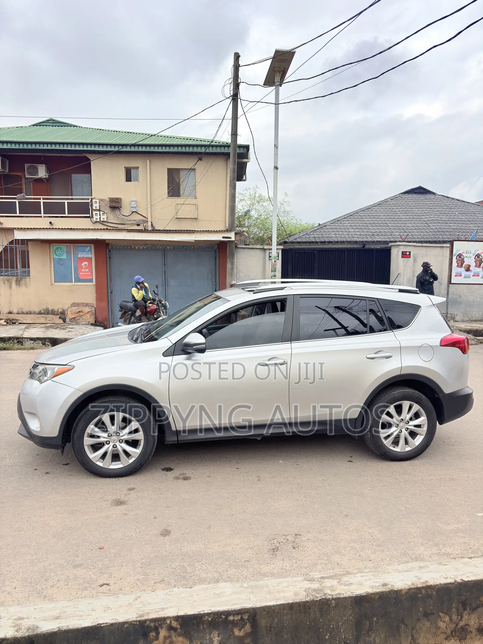 Toyota RAV4 Limited AWD (2.5L 4cyl 6A) 2016 Silver
