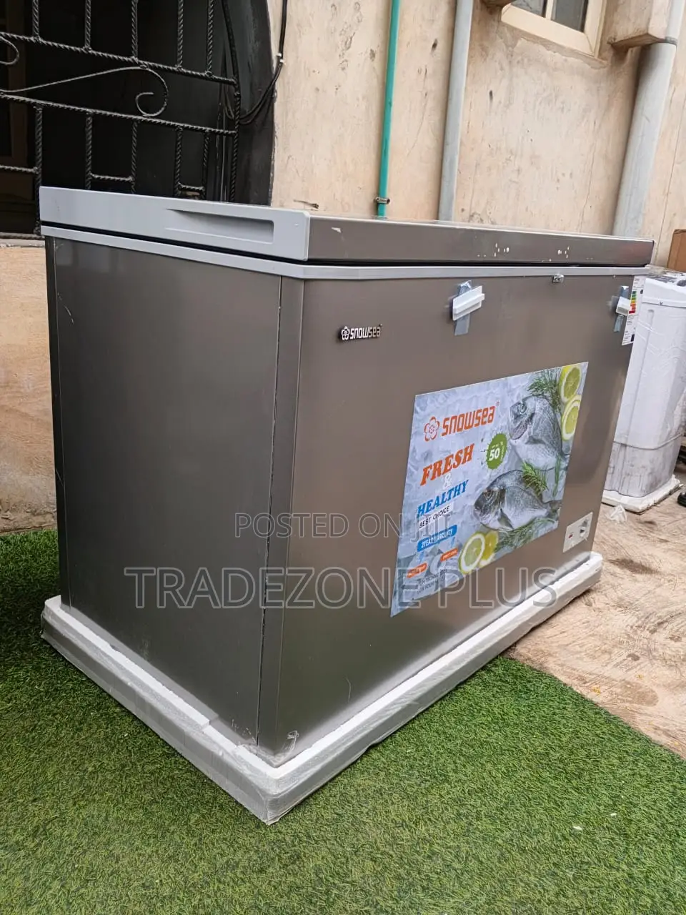 Snowsea 450L Chest Freezer – Reliable Frozen Food Storage