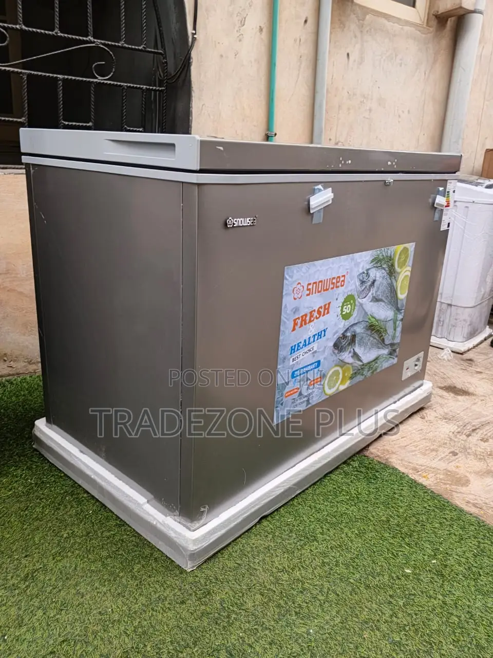 Snowsea 450L Chest Freezer – Reliable Frozen Food Storage