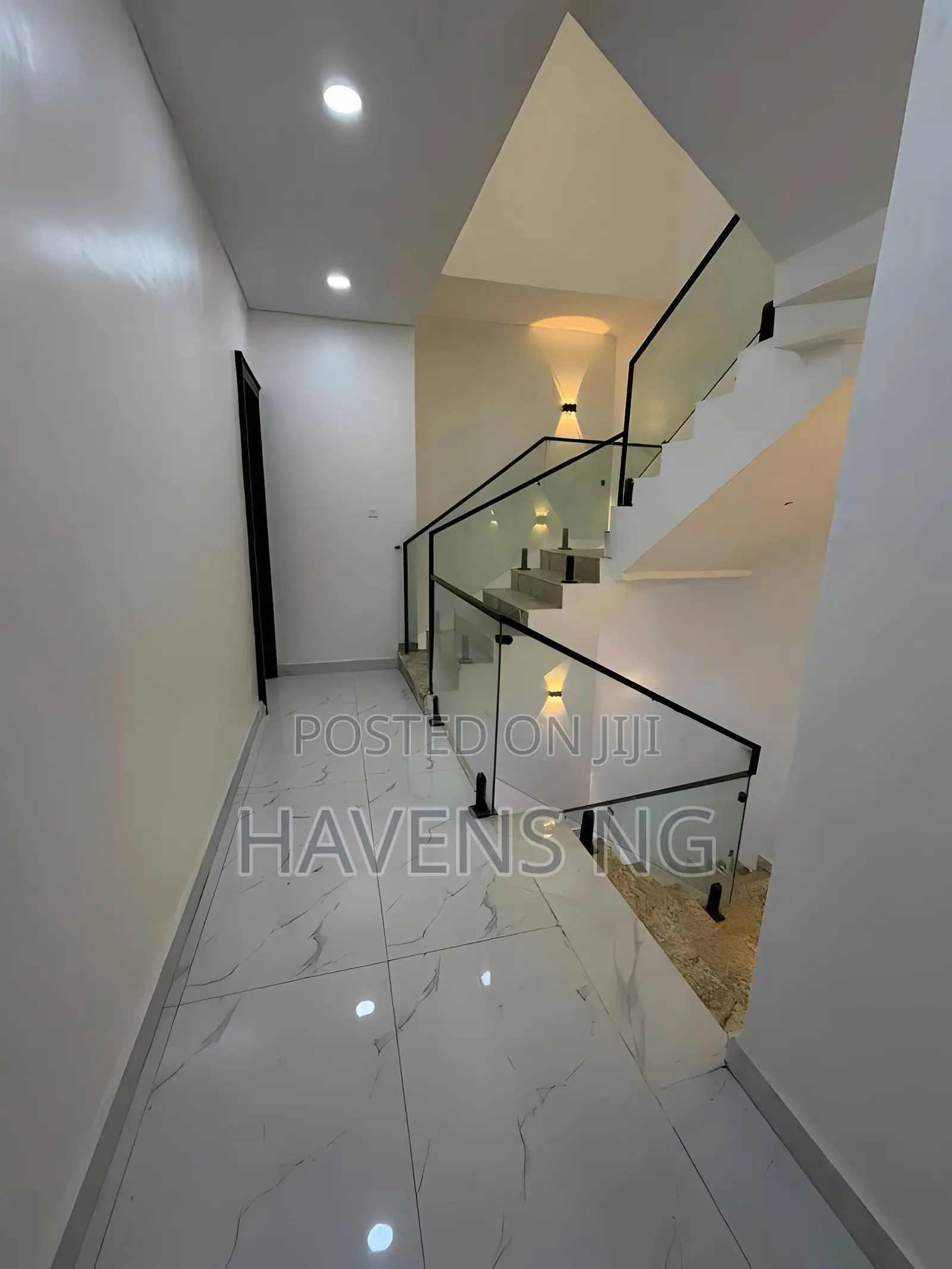 4bdrm Duplex in Jahi for sale