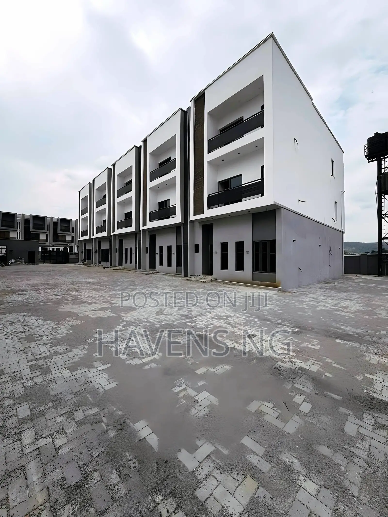 4bdrm Duplex in Jahi for sale
