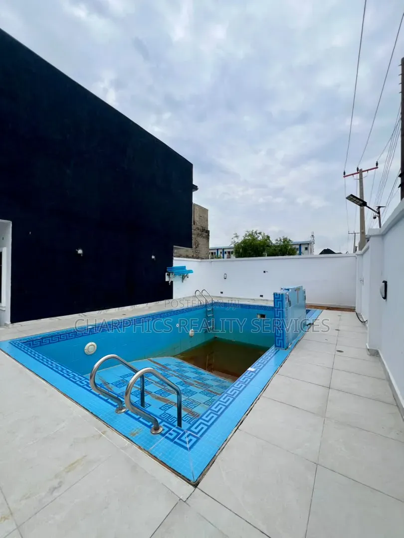 2bdrm Duplex in Lekki Phase 2 for sale