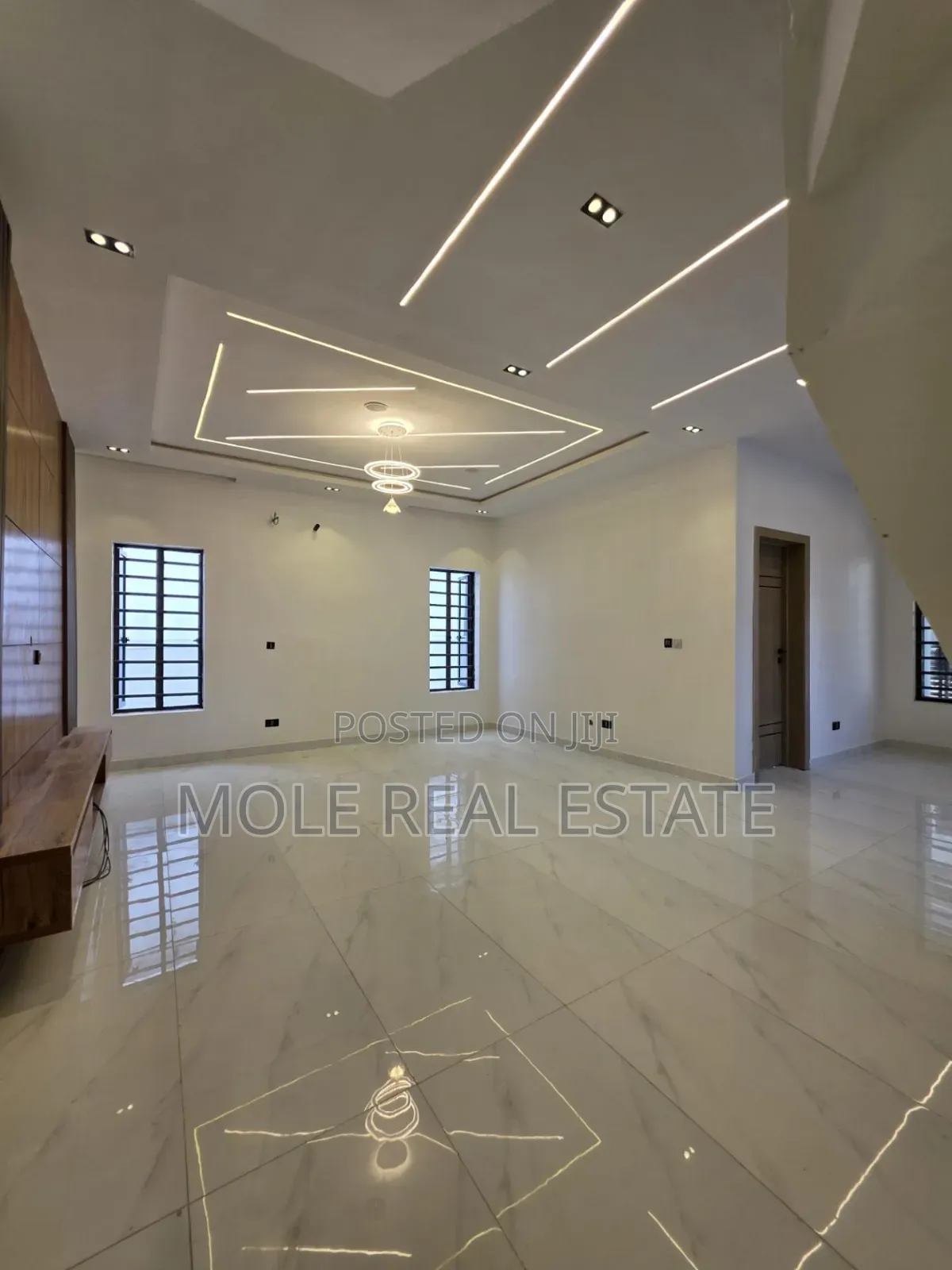 Furnished 4bdrm Duplex in Aja Leki, VGC / Ajah for sale