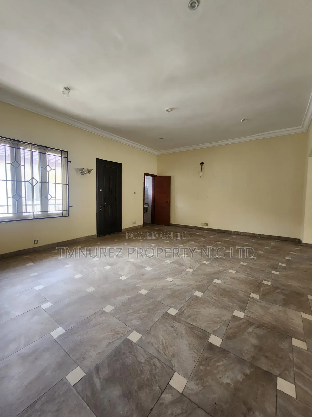 3bdrm Apartment in Chevron for rent
