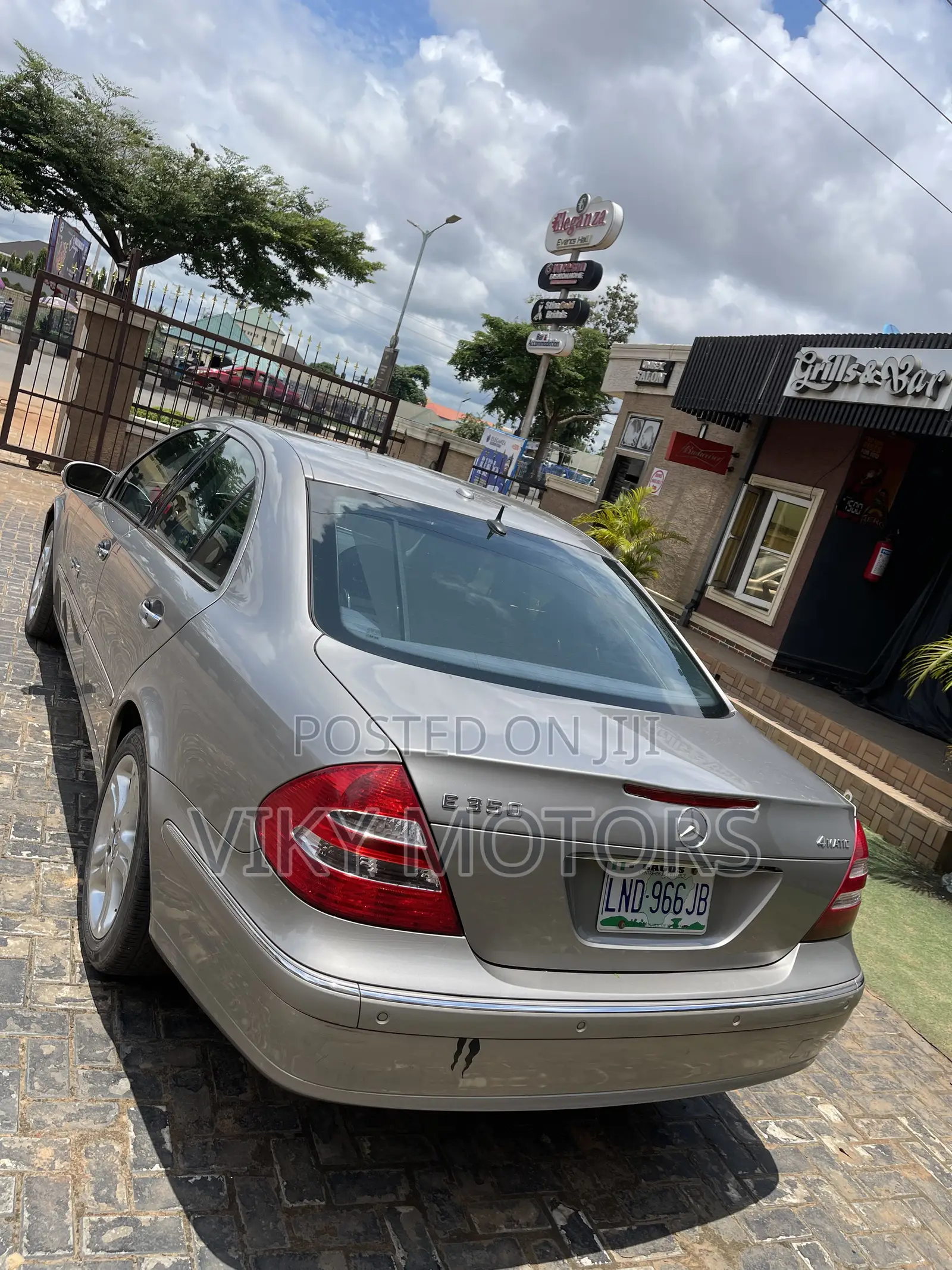 Mercedes-Benz E350 Base 4Matic Wagon AWD (3.5L 6cyl 5A) 2007 Gold