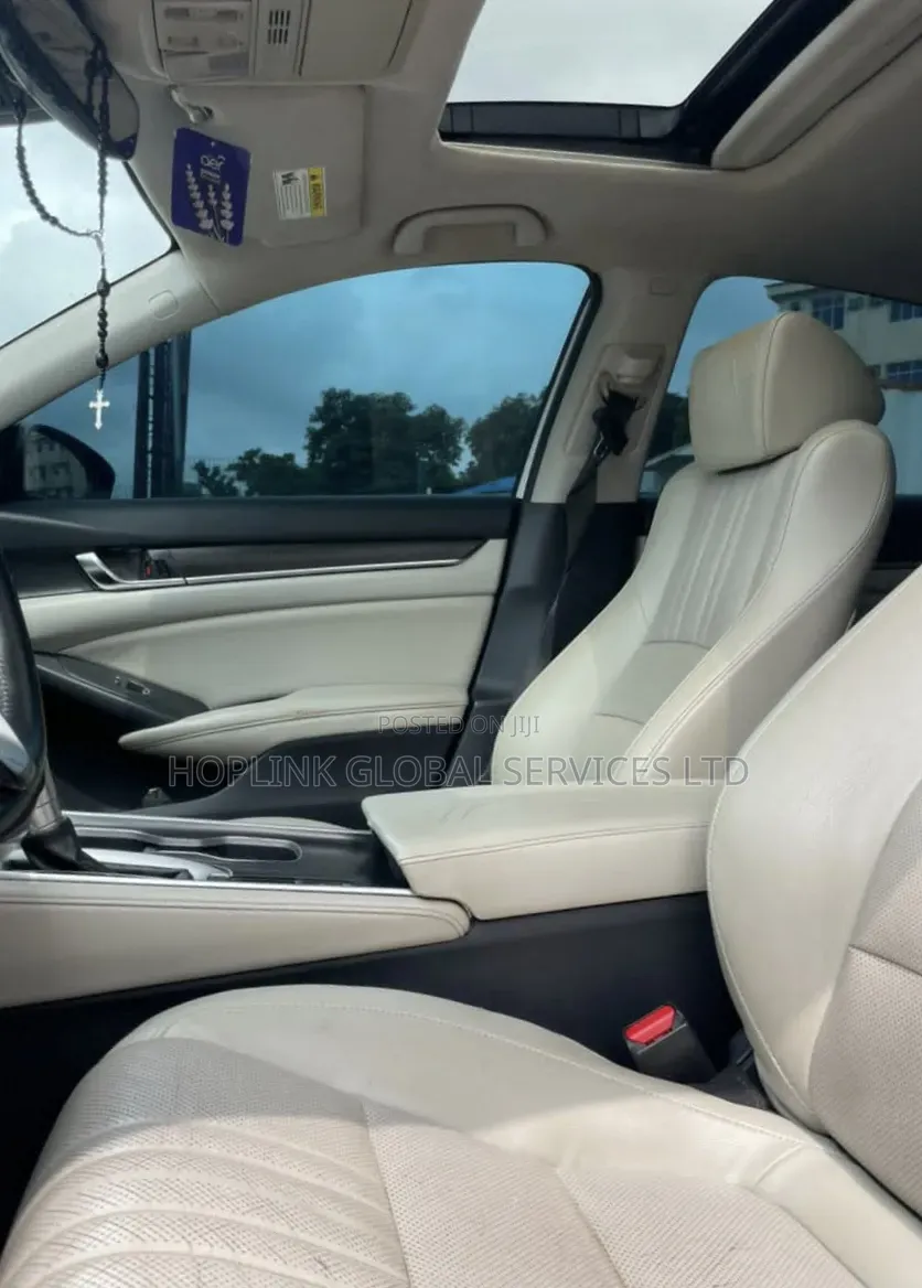 Honda Accord 2018 White