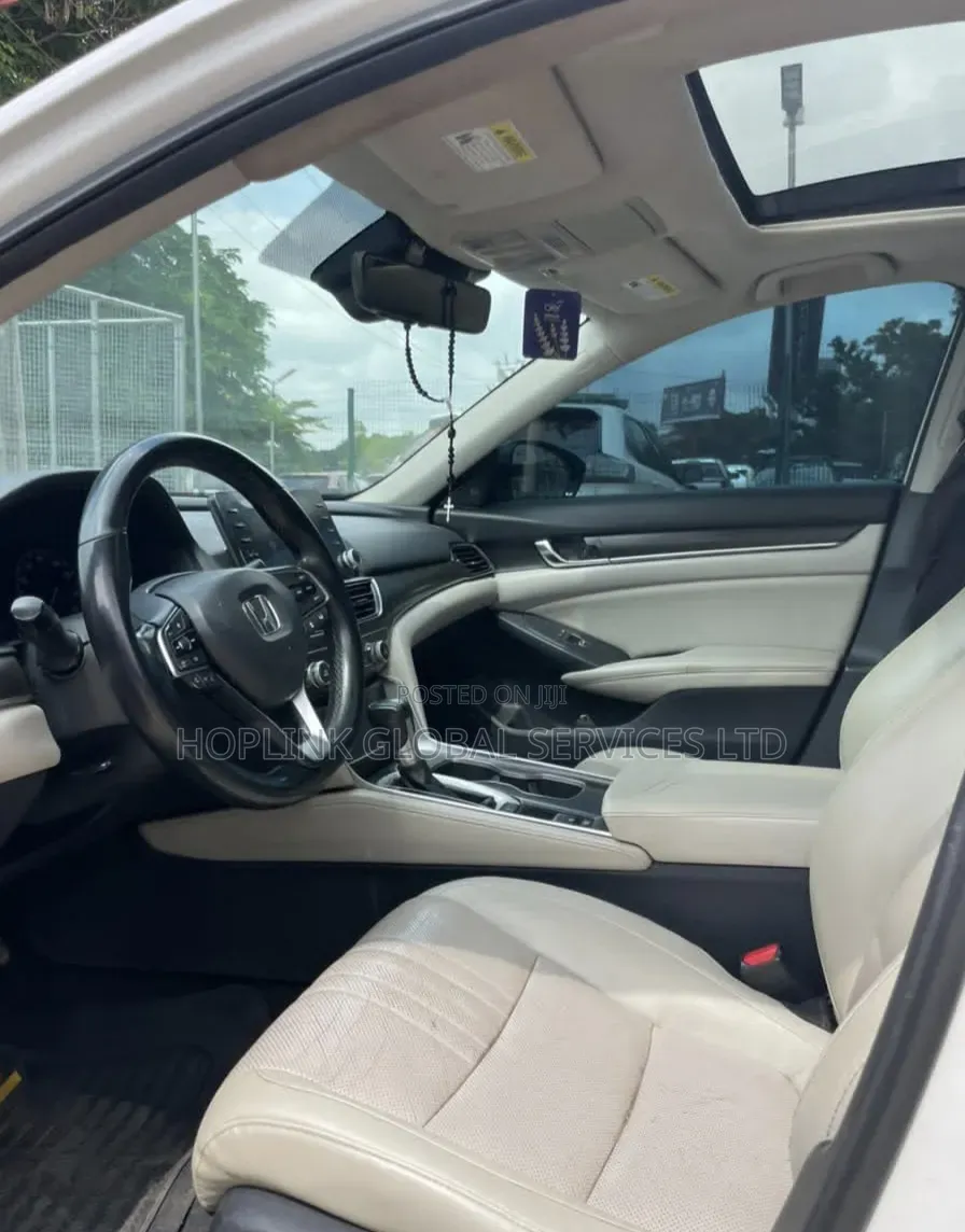Honda Accord 2018 White