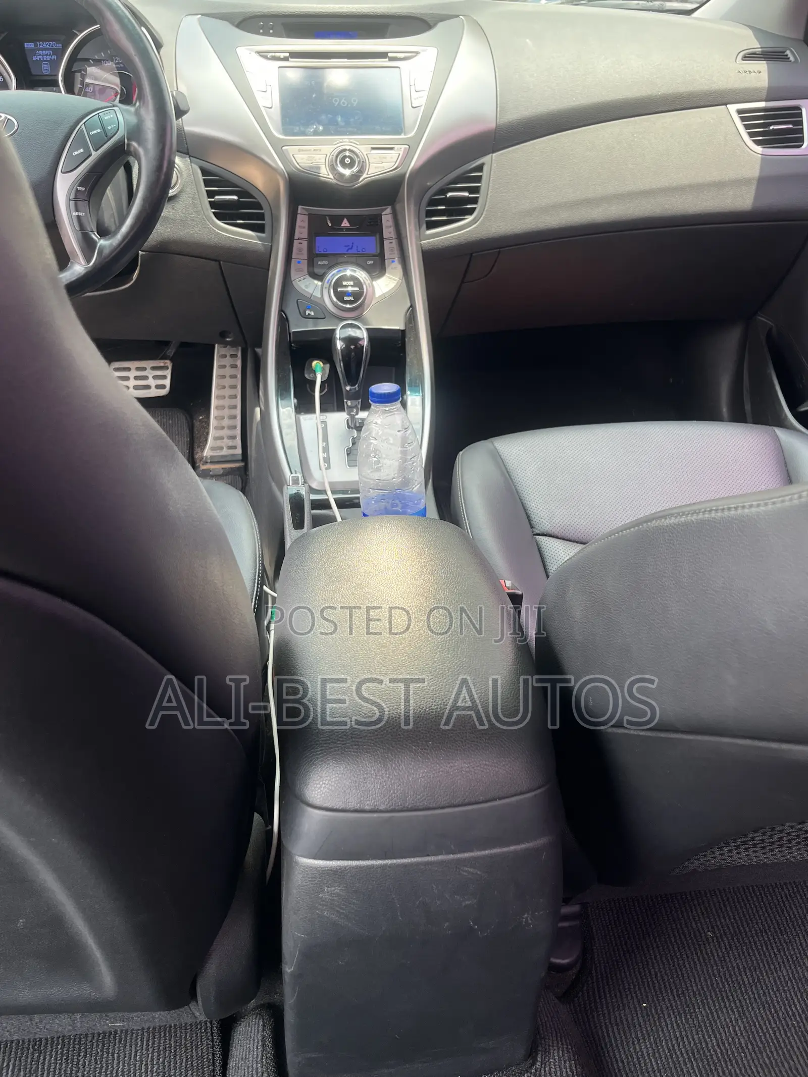 Hyundai Avante 2013 White