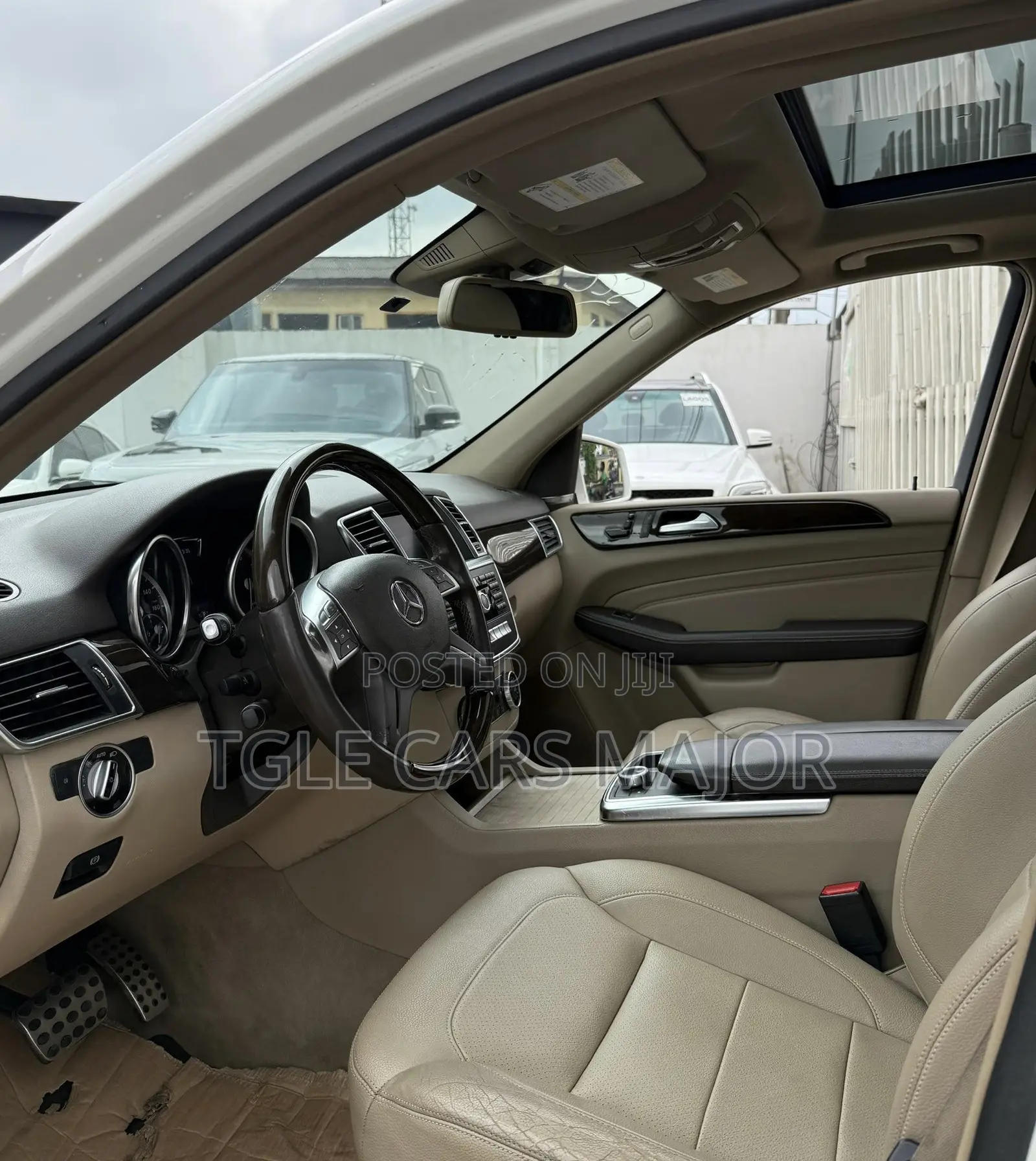 Mercedes-Benz M Class ML350 4dr SUV (3.5L 6cyl 7A) 2015 White