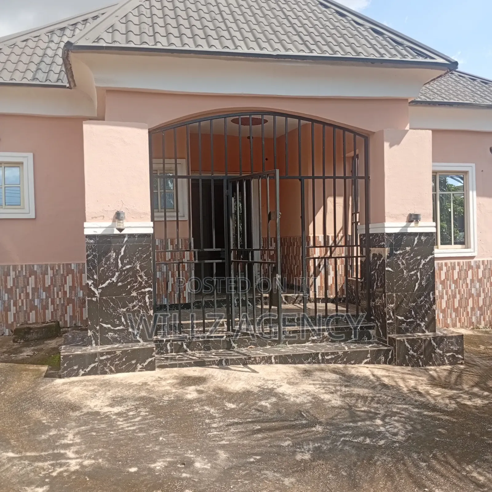 Furnished 4bdrm Bungalow in Enugu for sale