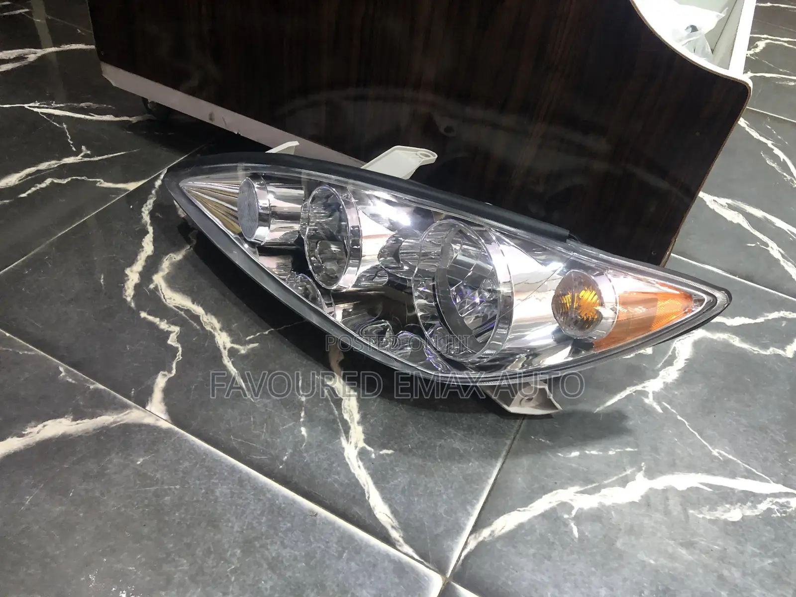 Headlamp Camry 2005