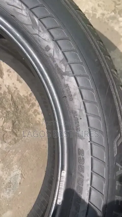 Brand New Bridgestone Alenza 001 Run-Flat Tyre (235/55rf19)