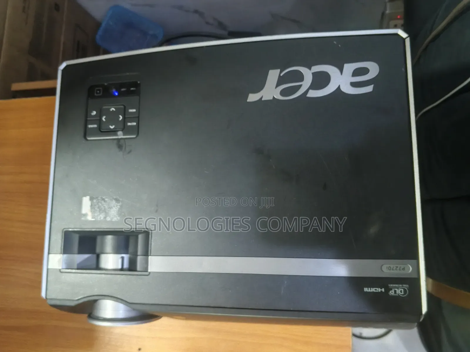 Opened-Box Acer P7270i 4000 Lumens XGA DLP Wireless Projector