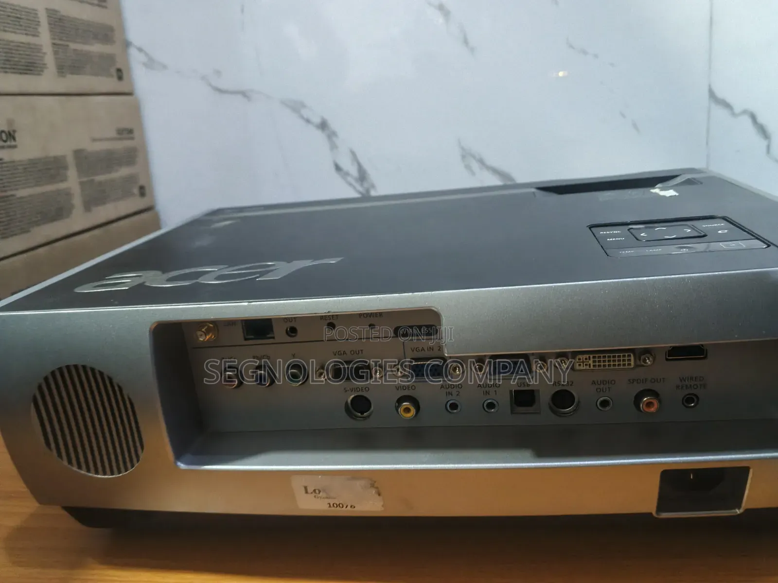 Opened-Box Acer P7270i 4000 Lumens XGA DLP Wireless Projector