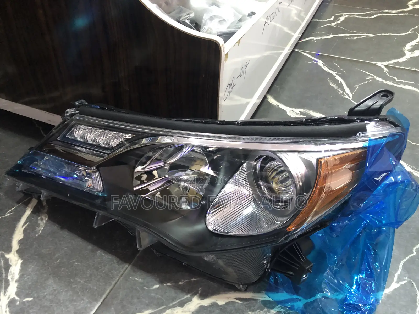 Headlamp Rav4 013