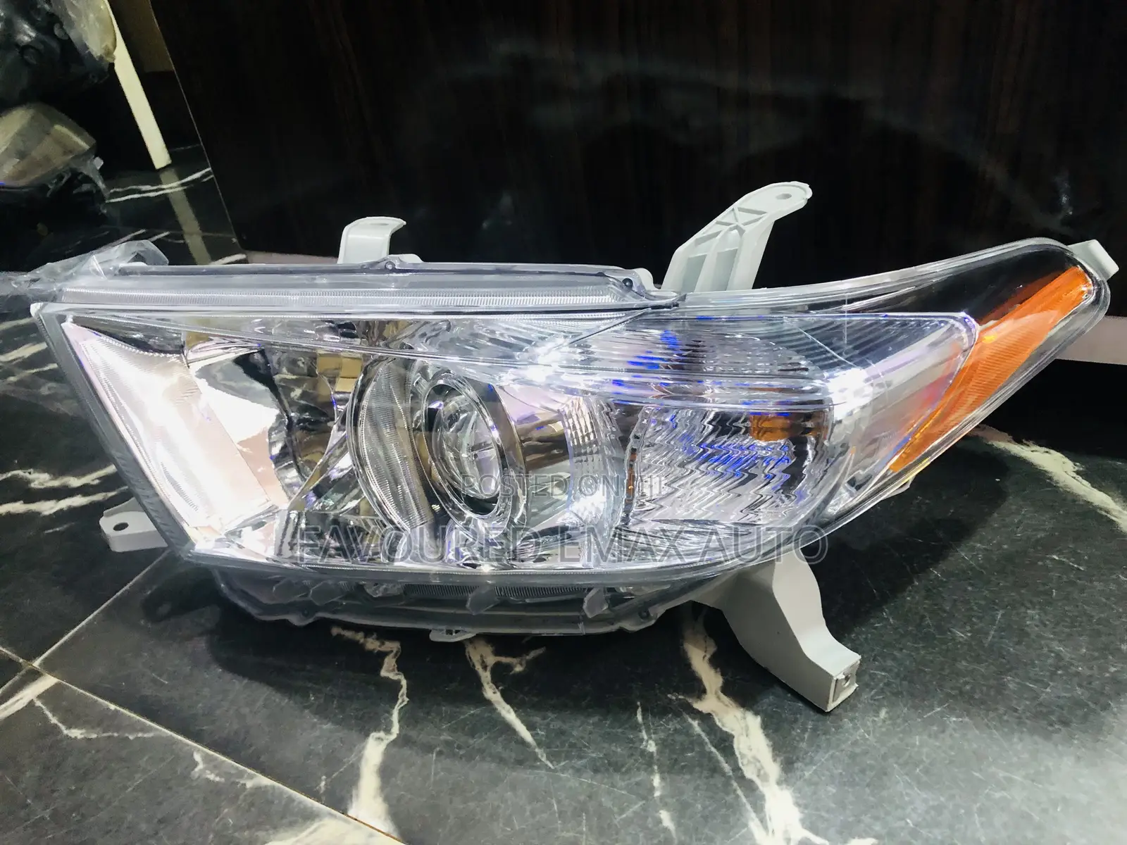 Headlamp Highlander 012
